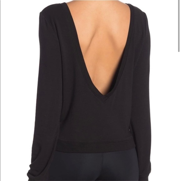 Good American Plunge Back Sweatshirt Size 6 NWT - Picture 10 of 13